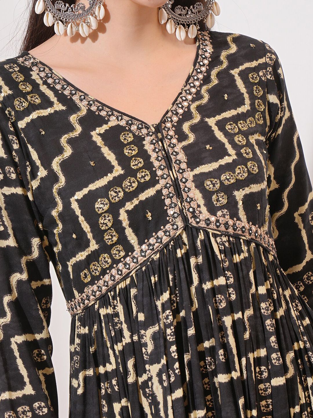 Vishudh Printed Fit & Flare Midi Dress