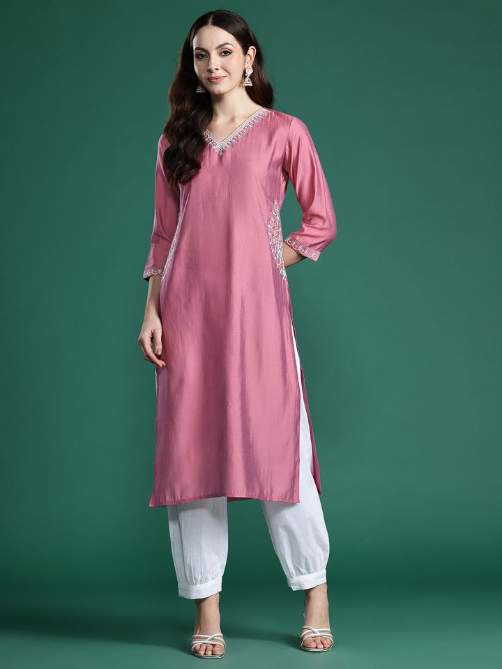 Indo Era Women Floral Embroidered Sequinned Pure Cotton Kurta