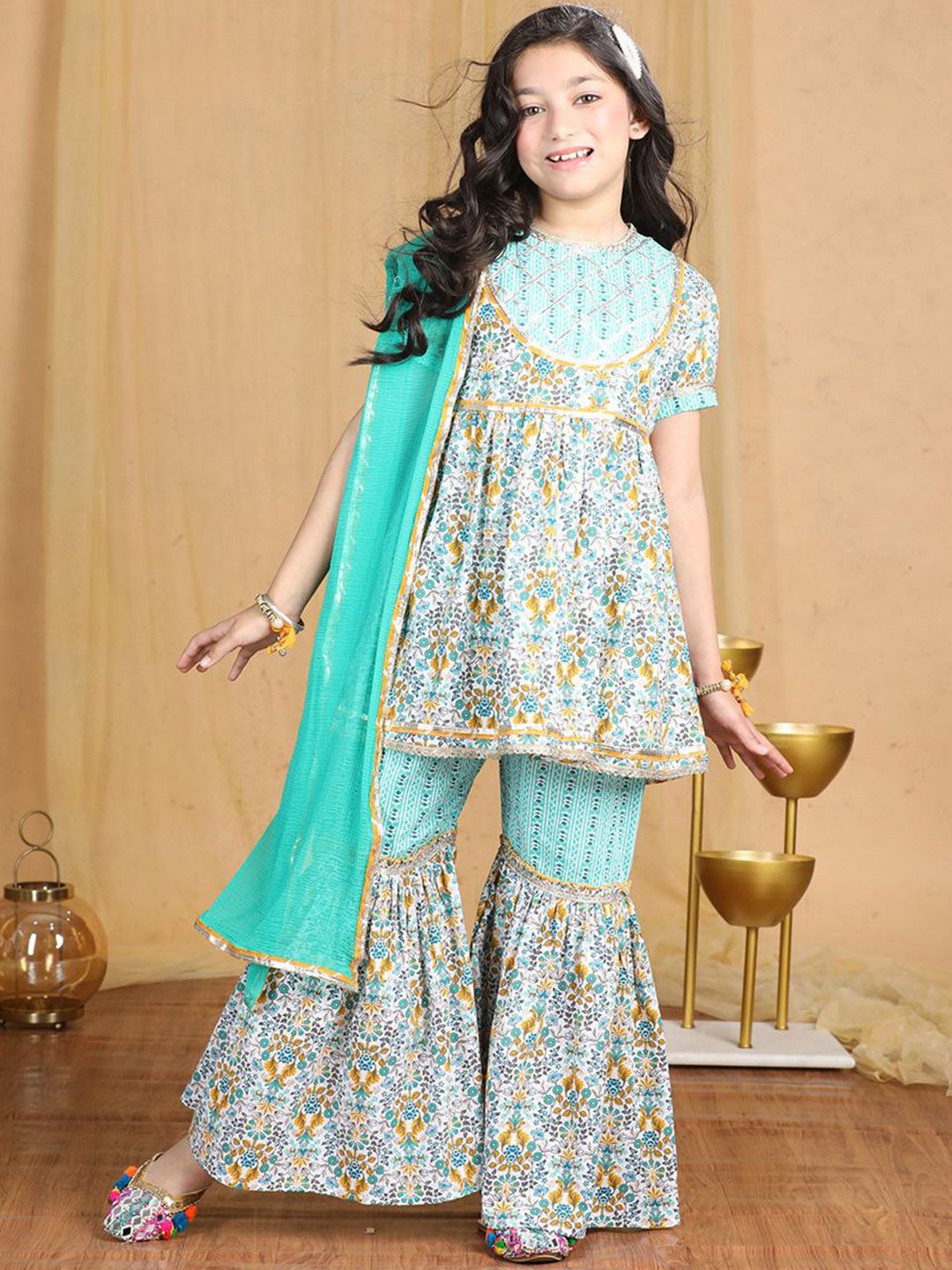 Cutiekins Girls Floral Printed Empire Gotta Patti Kurta with Sharara & With Dupatta