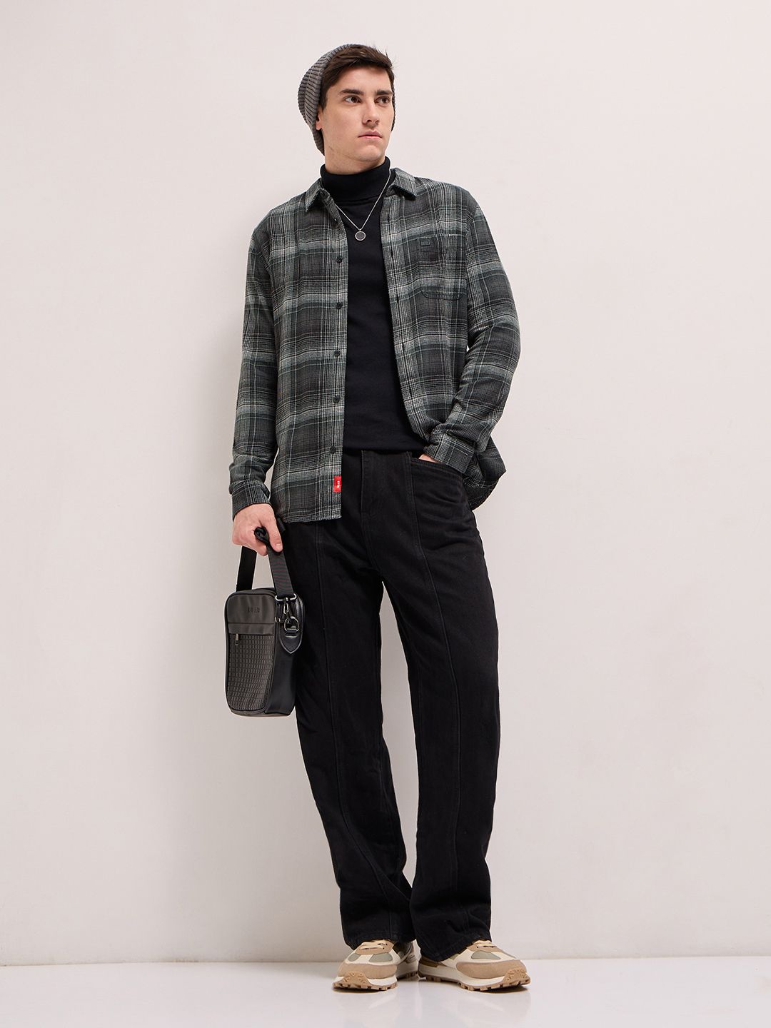 THE BEAR HOUSE Slim Fit Tartan Checks Pure Cotton Casual Shirt