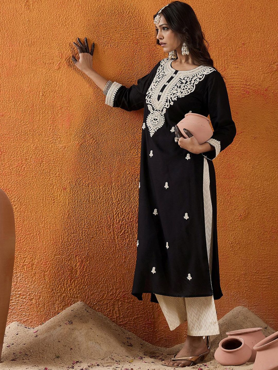 Indo Era Floral Embroidered Thread Work Straight Kurta