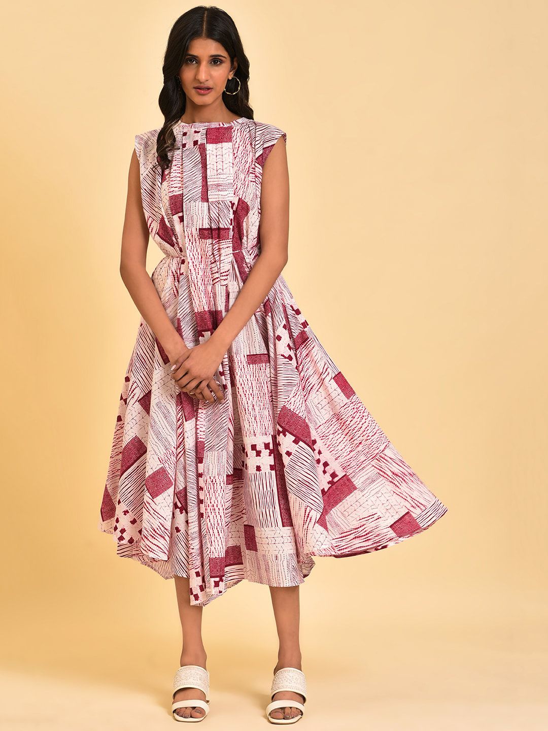 W Red Abstract Printed Extended Sleeves Cotton Fit & Flare Midi Ethnic Dress