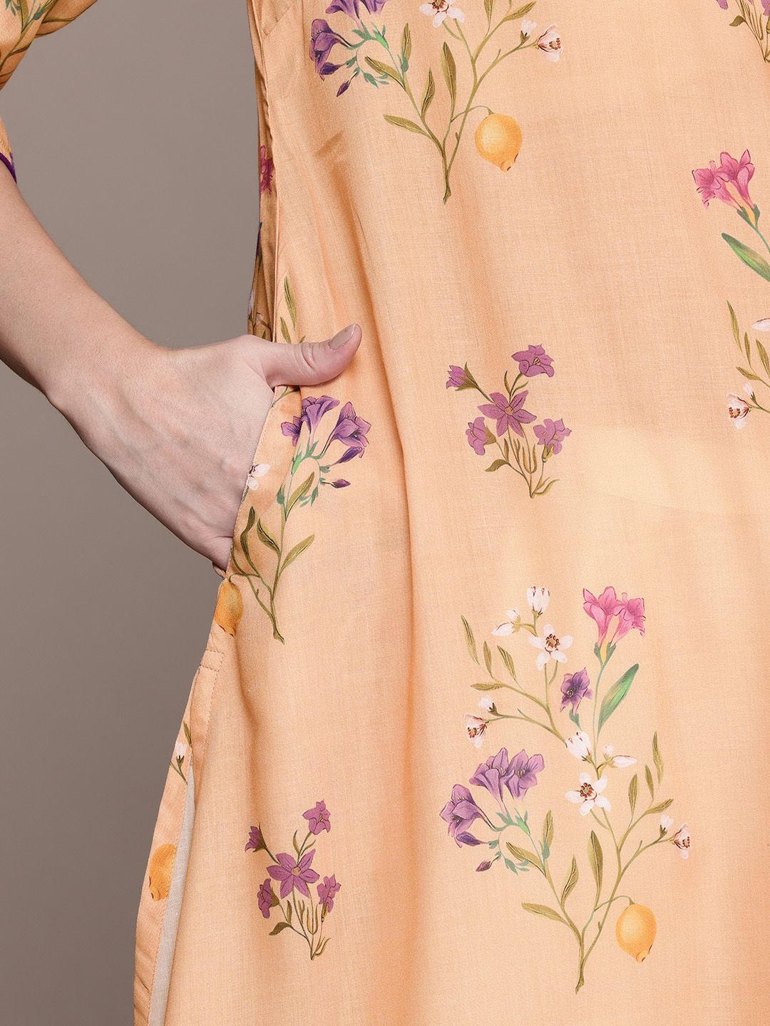 House of Pataudi Floral Printed Jashn Kurta