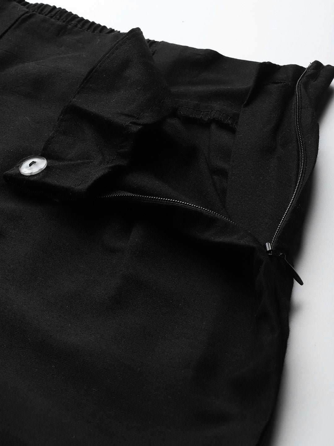 W Women Black Slim Fit Solid Regular Cropped Trousers