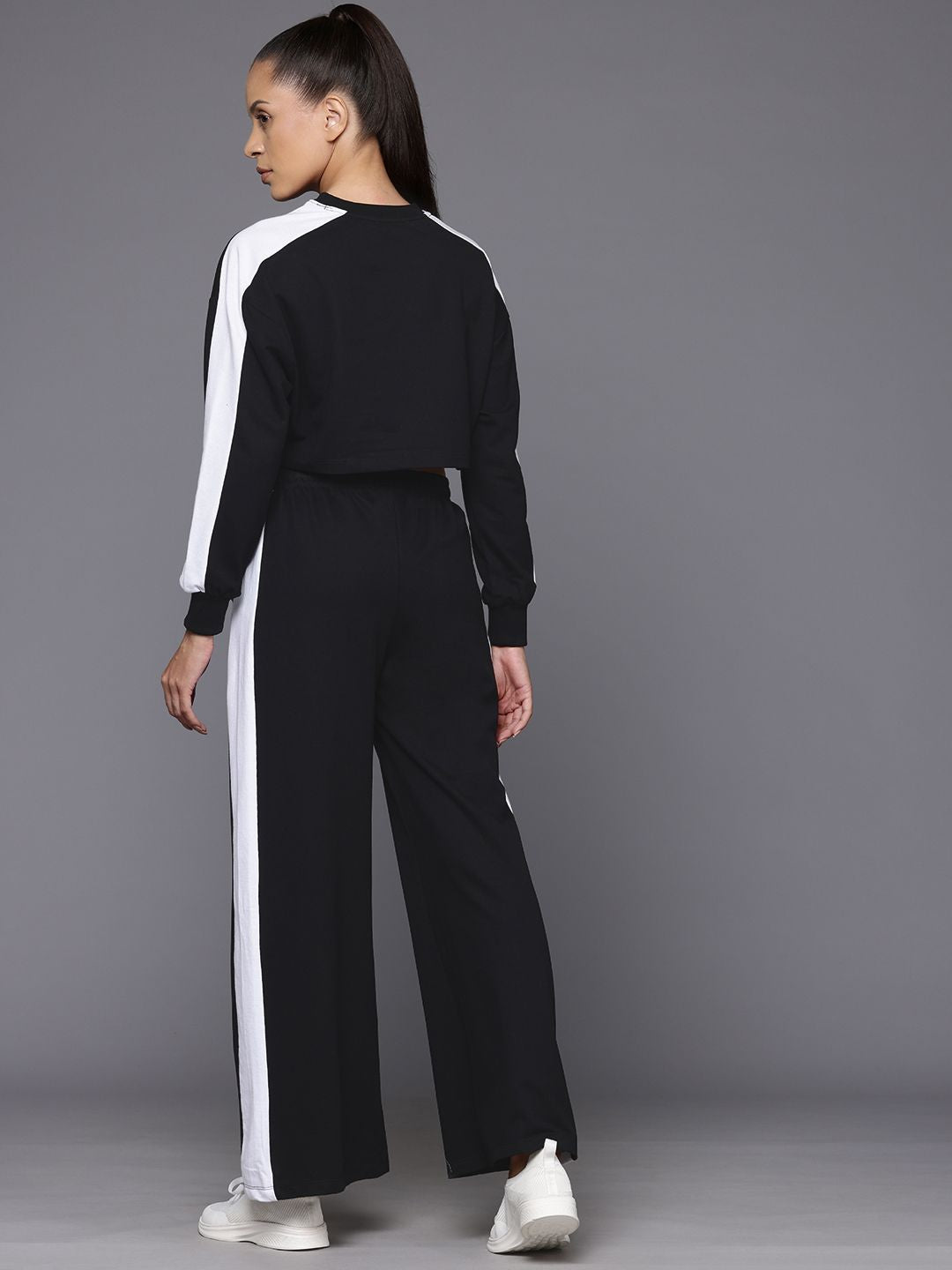 HRX by Hrithik Roshan Women Lifestyle Tracksuit