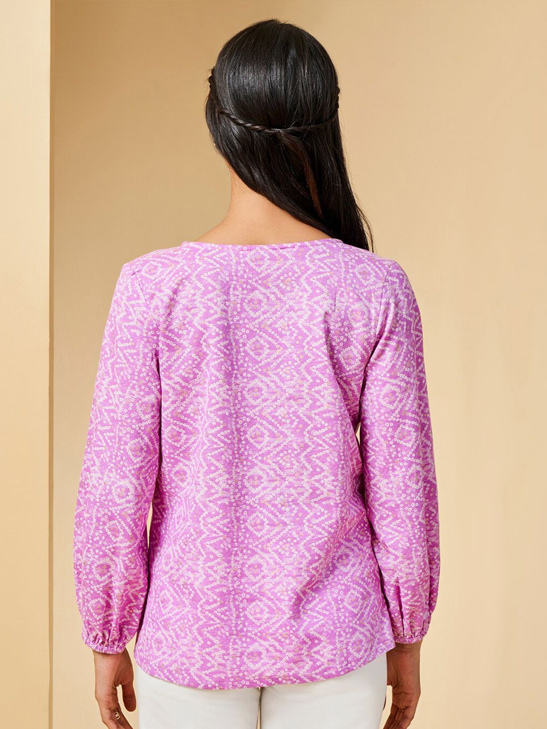 Global Desi Ethnic Motifs Print V-Neck Puff Sleeves Top