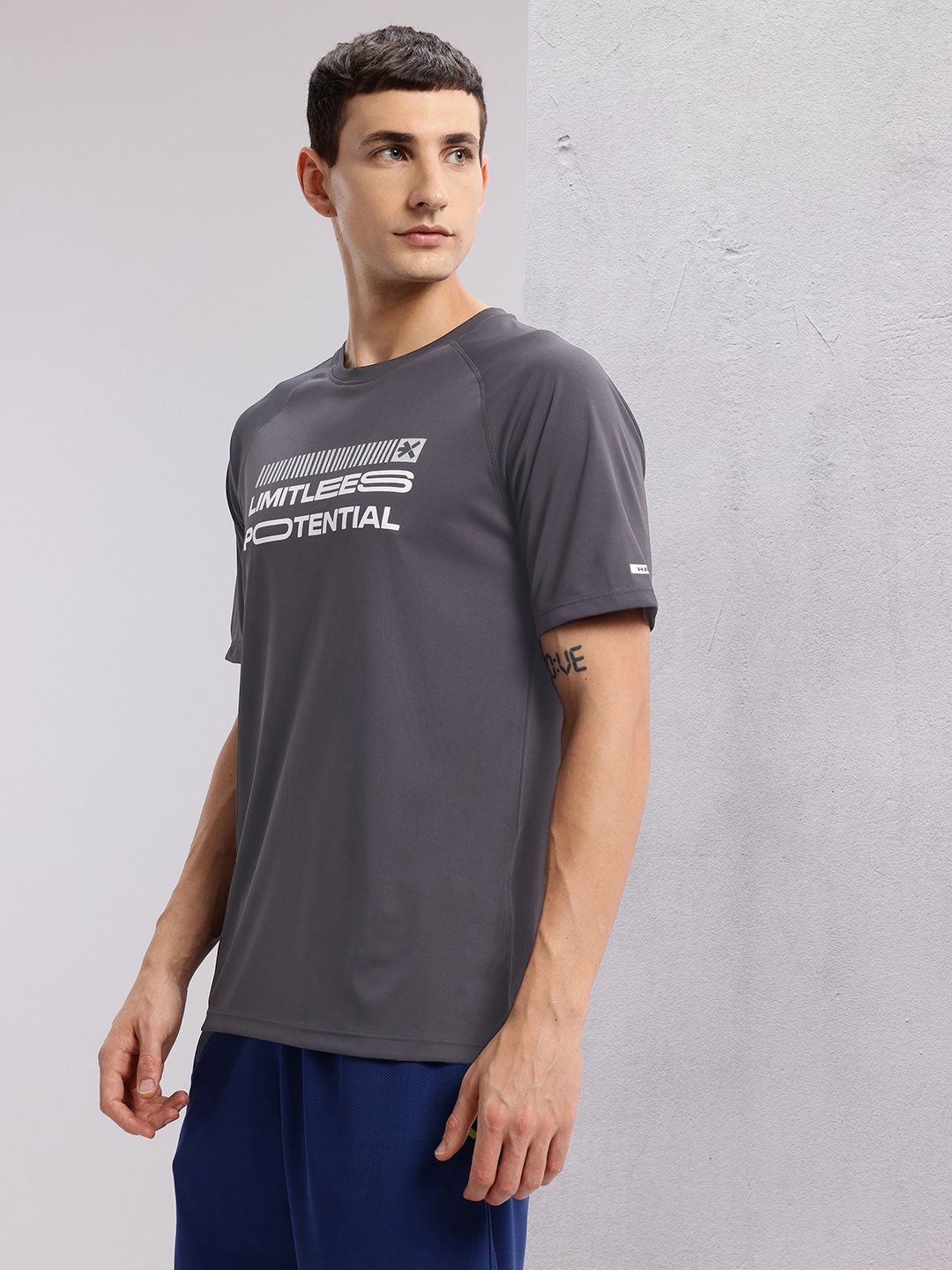 HRX by Hrithik Roshan Typography Print Raglan Sleeves Training T-shirt