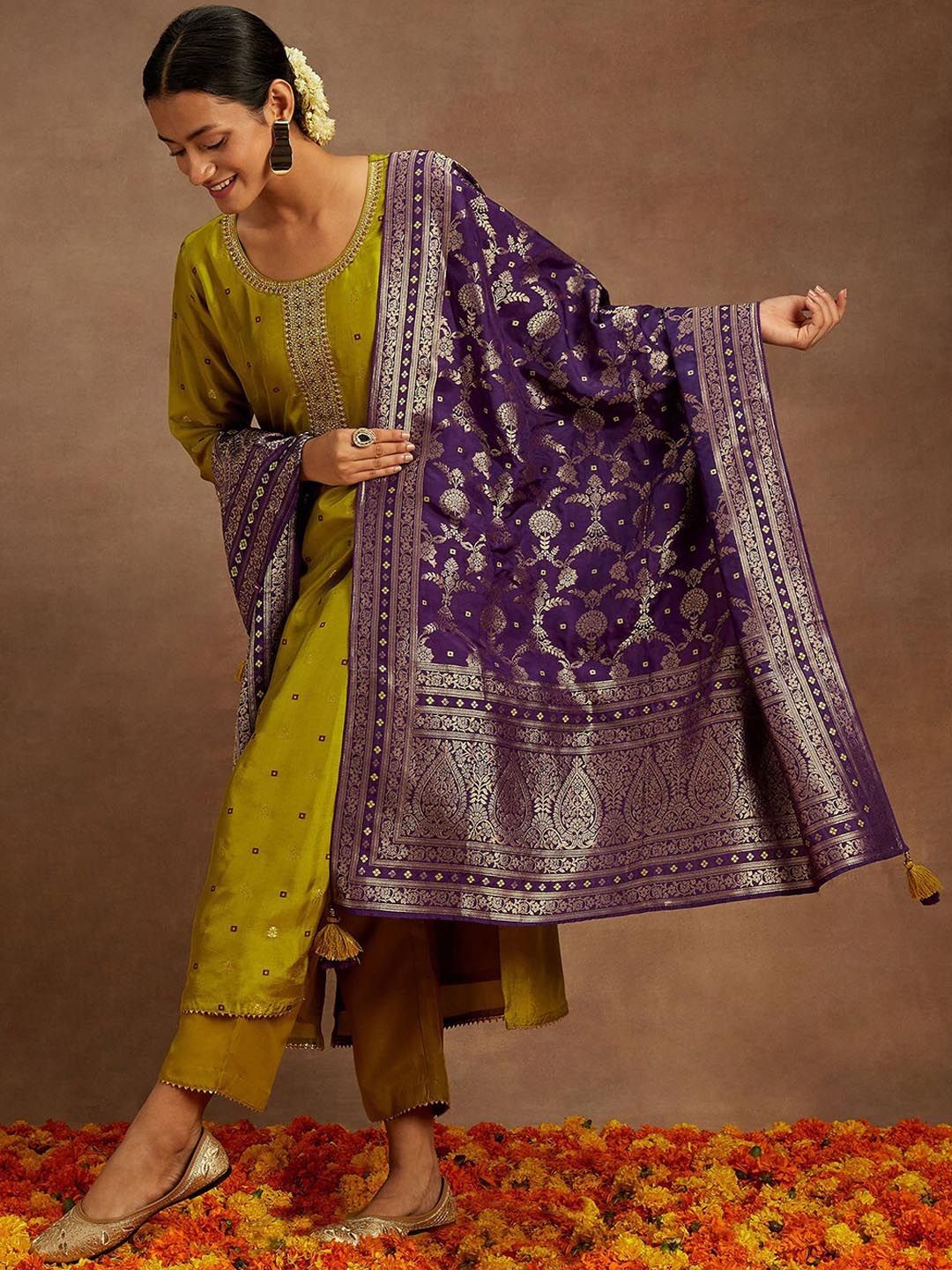 Libas Ethnic Motifs Woven Design Regular Kurta with Trousers & Dupatta