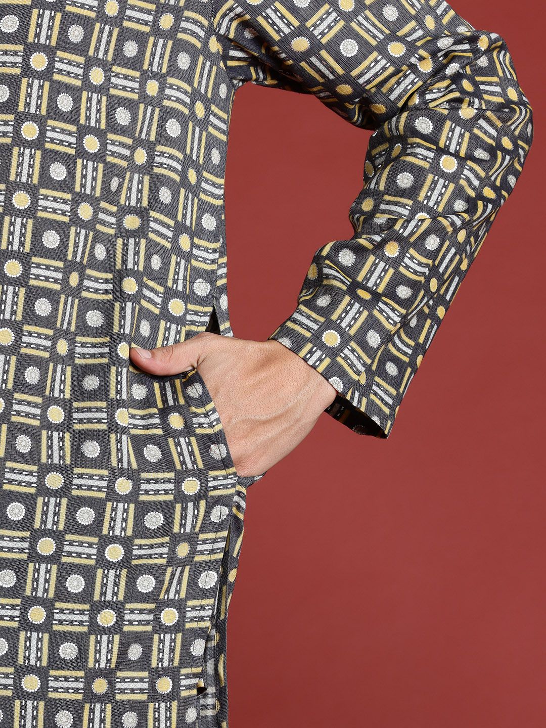 Anouk Printed Regular Thread Work Kurta with Salwar