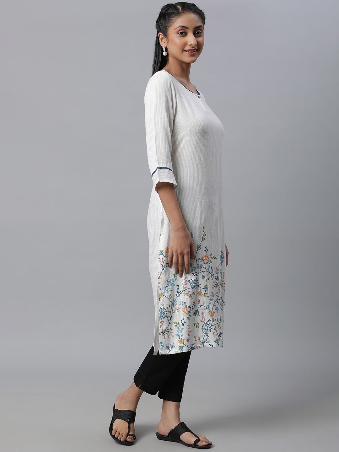 AURELIA Striped Keyhole Neck Pure Cotton Kurta