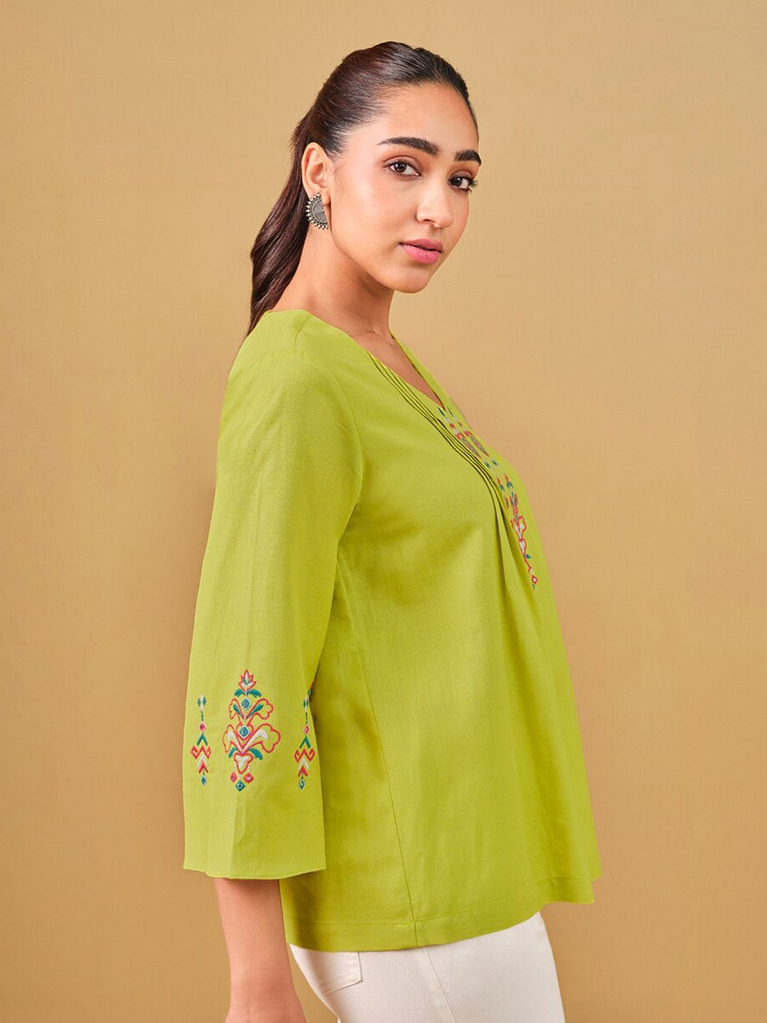 Global Desi V-Neck Floral Printed Top