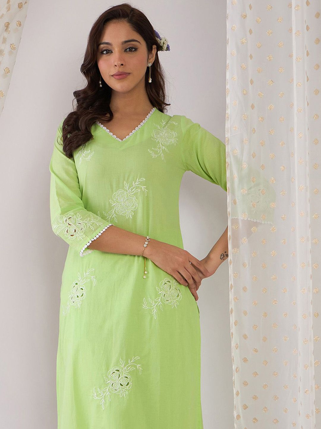 Indo Era Floral Printed V-Neck Pure Cotton Straight Kurta With Trousers