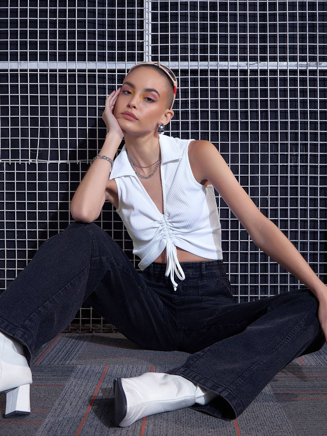 SASSAFRAS White Lace-Up Ribbed Ruched Shirt Style Crop Top