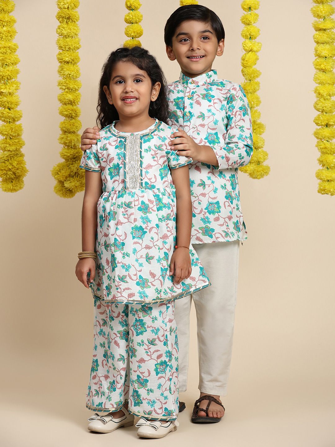 Cutiekins Girls Floral Printed Gotta Patti A-Line Kurti With Palazzos