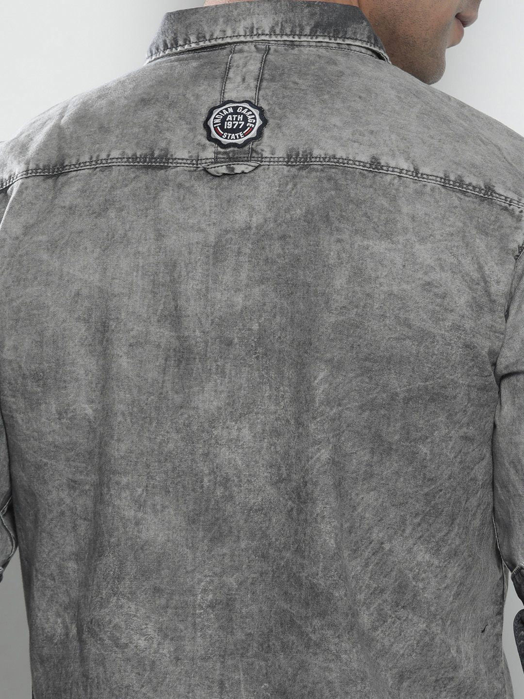 Garaj India Co Grey memeriksa baju kasual