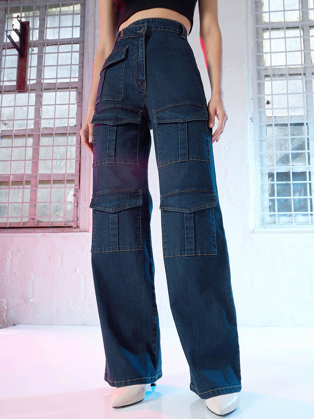 SASSAFRAS Women Blue Straight Fit High-Rise Clean Look Stretchable Jeans