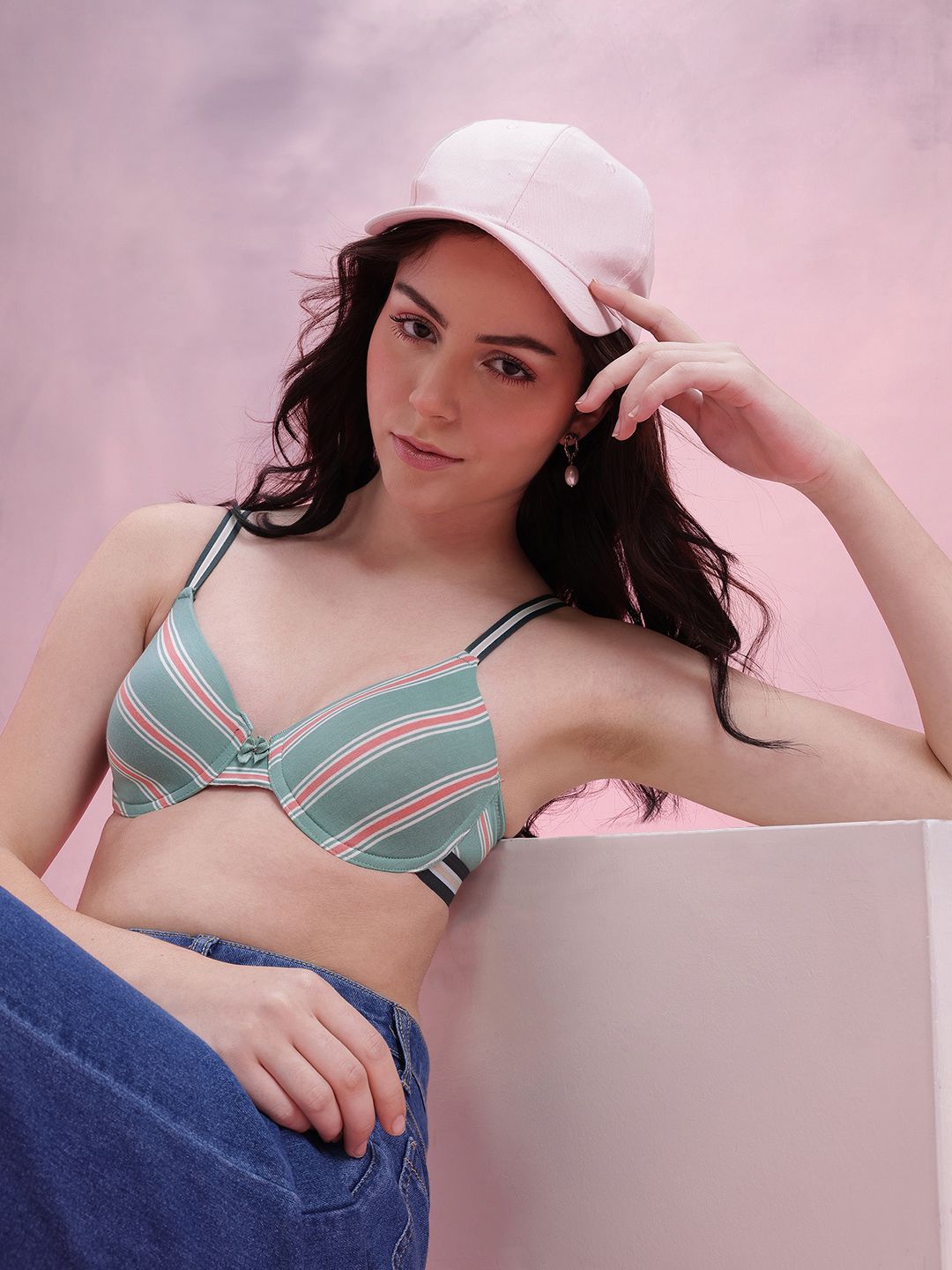 DressBerry Bra Medium Coverage Lightly Padded