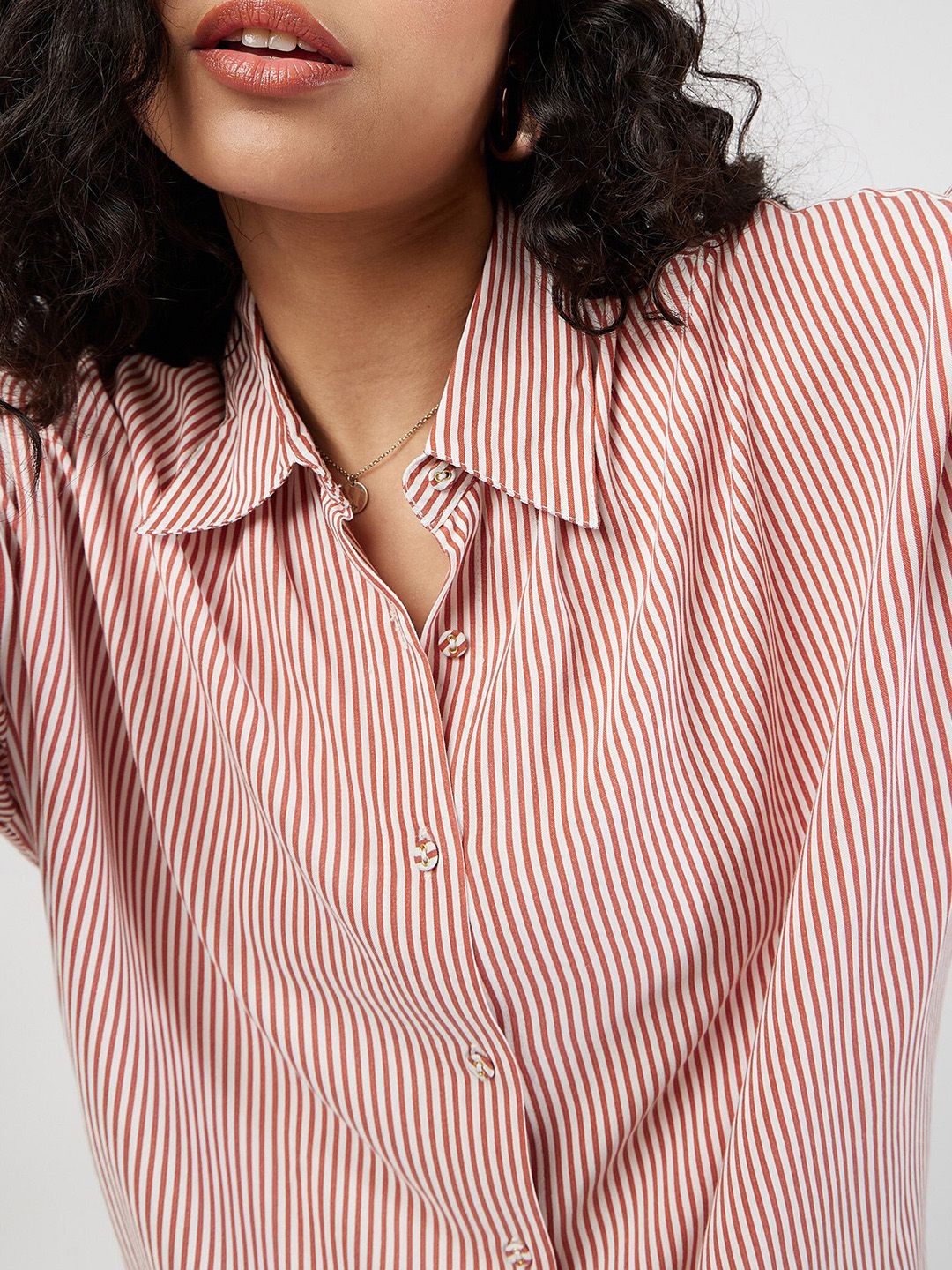 SASSAFRAS Striped Spread Collar Oversized Casual Shirt