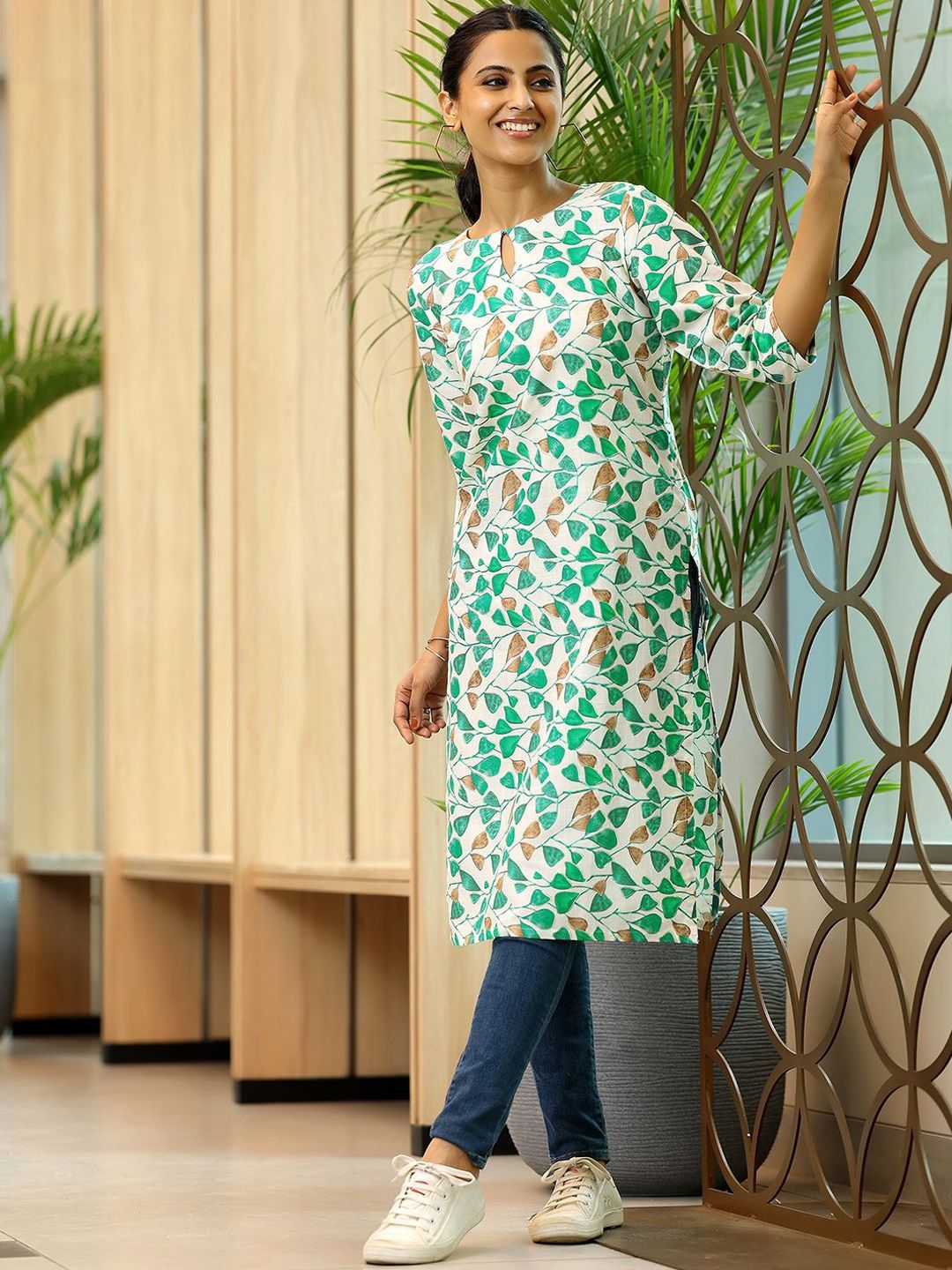 Libas Off White Floral Printed Keyhole Neck Straight Kurta