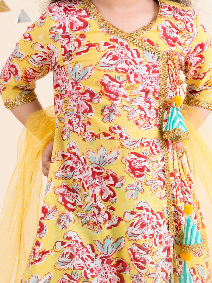 pspeaches Girls Yellow Floral Printed Angrakha Pure Cotton Kurta with Trousers & With Dupatta