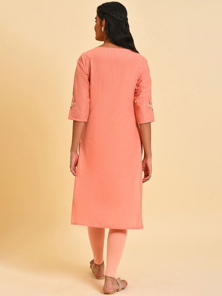 W Ethnic Motif Printed Keyhole Neck Thread Work Pure Cotton Kurta