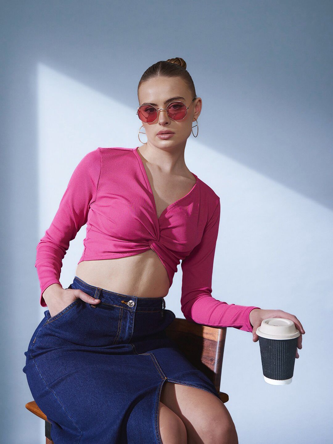 STREET 9 V-Neck Crop Knot Top