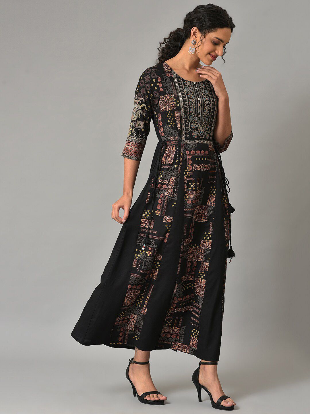 W Round Neck Ethnic Motifs Maxi Ethnic Dress