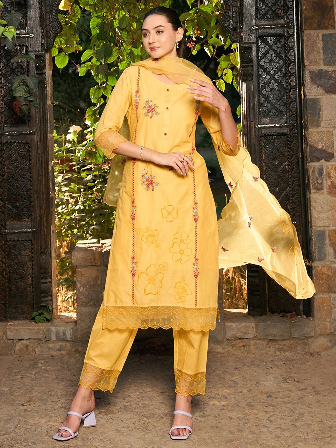 Indo Era Ethnic Motifs Embroidered Thread Work Pure Cotton Kurta with Trousers & Dupatta