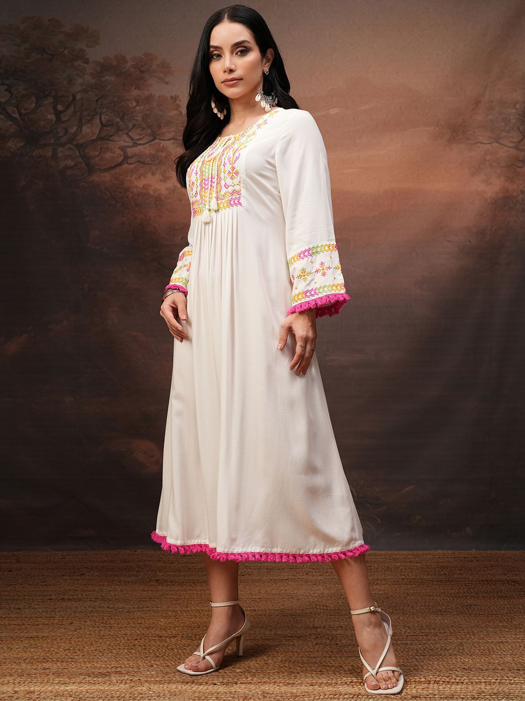 Vishudh Women Embroidered Gathered Midi Dress