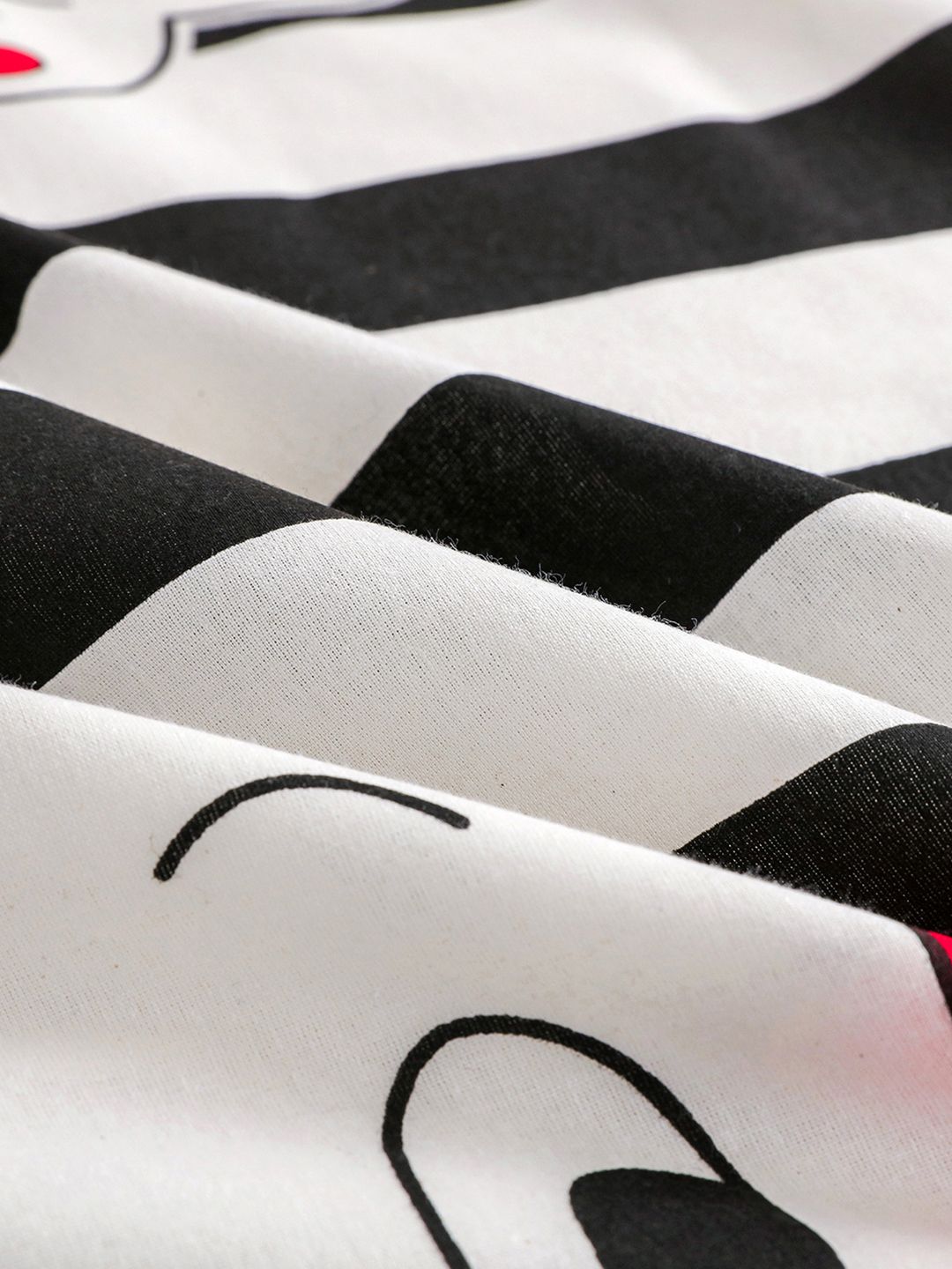 Story@home White Black Cartoon 210 TC Characters King Bedsheet with 2 Pillow Covers