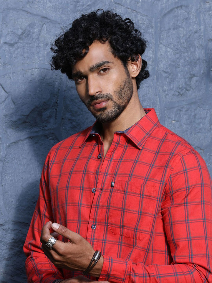 Thomas Scott Slim Fit Checked Spread Collar Long Sleeves Cotton Casual Shirt