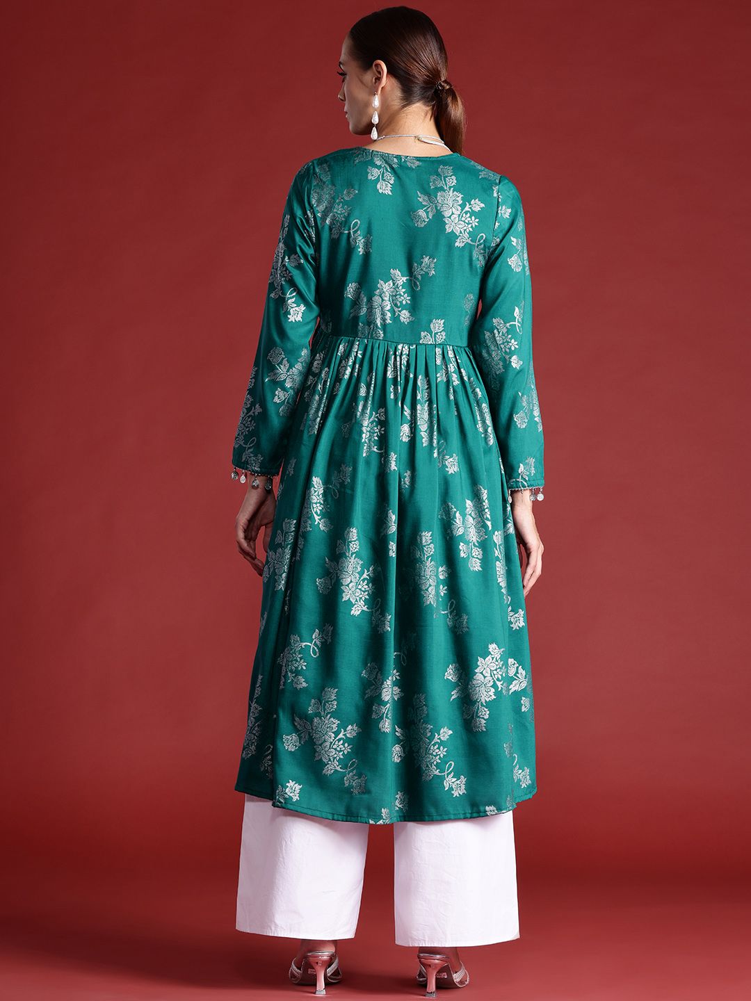 all about you Women Floral Printed Gotta Patti Detailing Floral Kurta