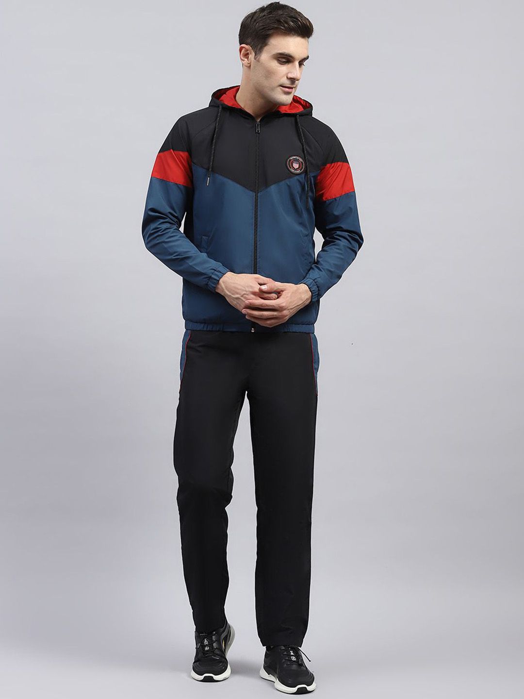 Monte Carlo Men Solid Hooded Neck Tracksuits