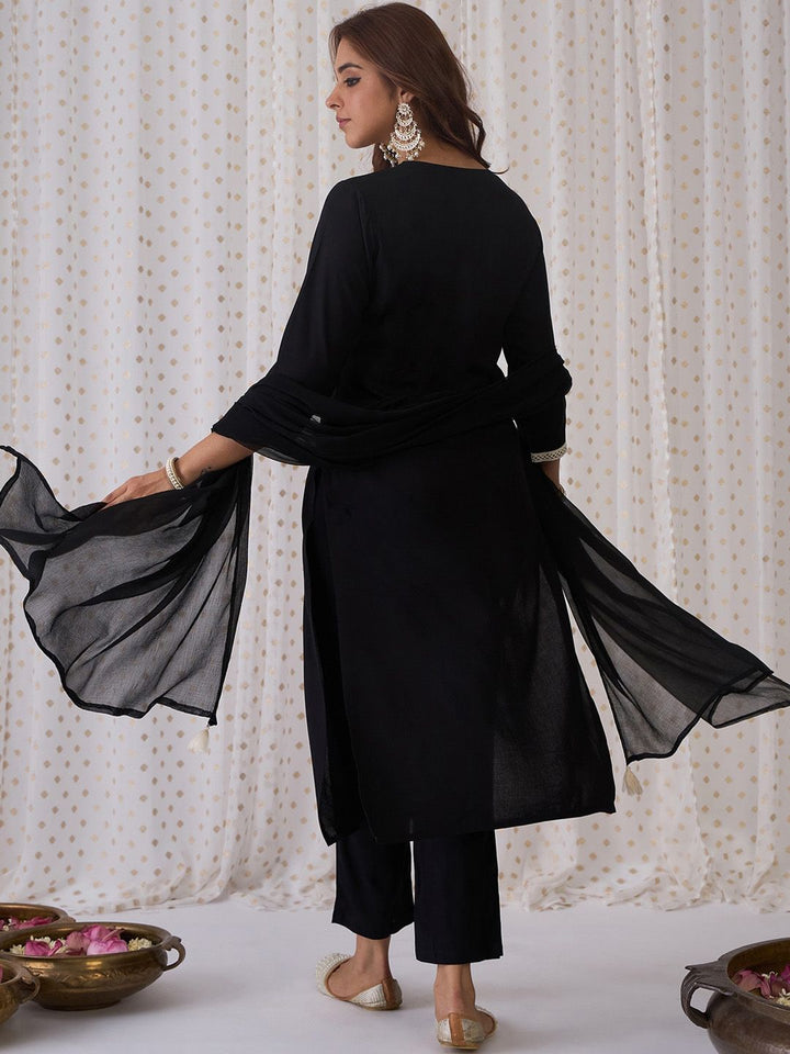 Indo Era Ethnic Embroidered Round Neck Straight Kurta with Trousers & Dupatta