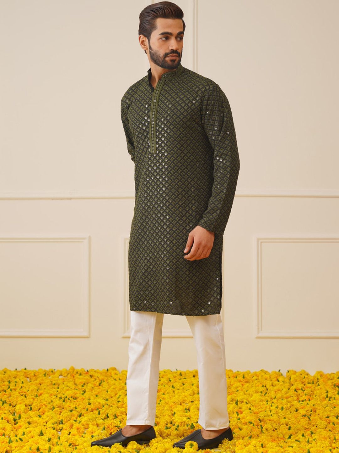 Jompers Geometric Embroidered Pure Cotton Strigth Kurtas