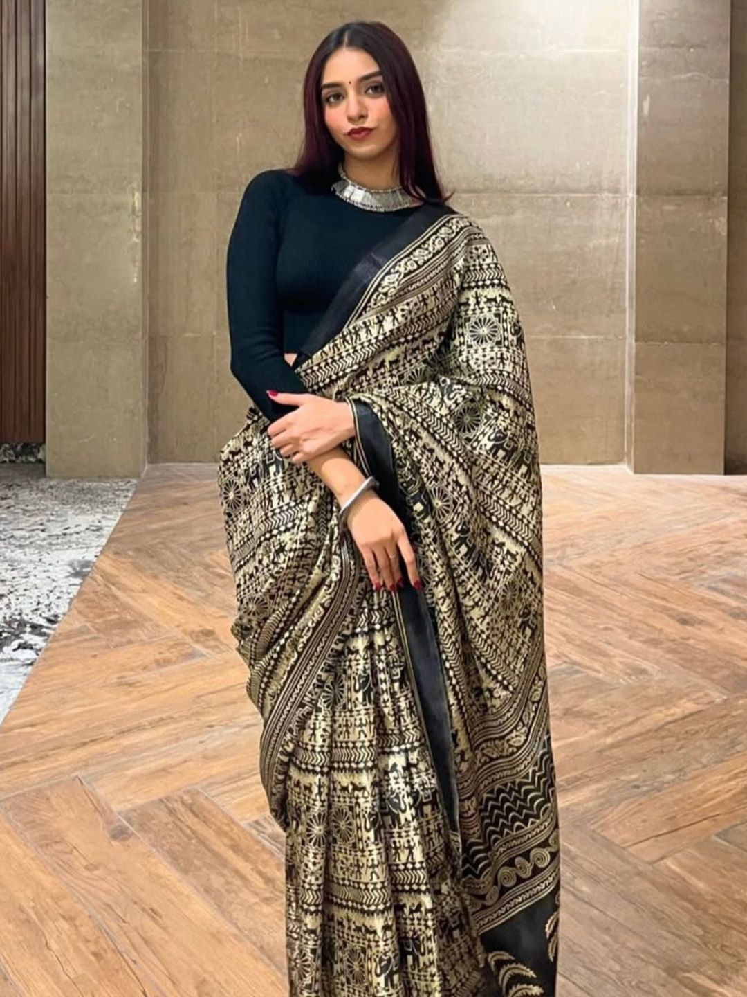 KALINI Ethnic Motifs Printed Saree