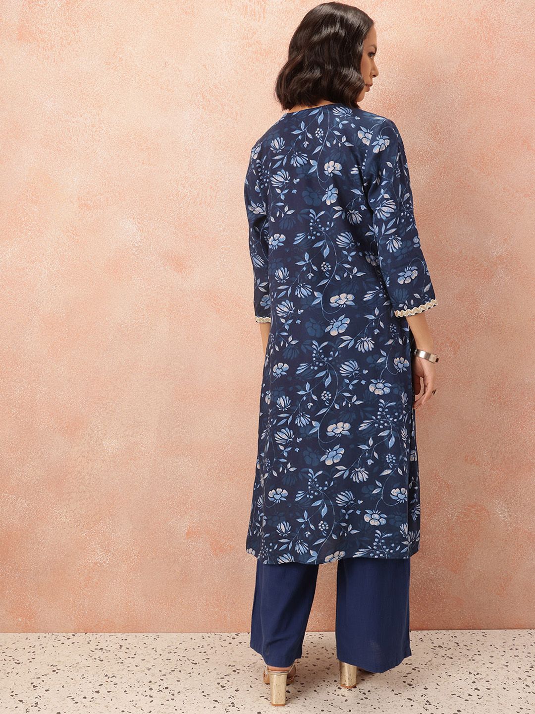 all about you Floral Print Pleated Straight Kurta