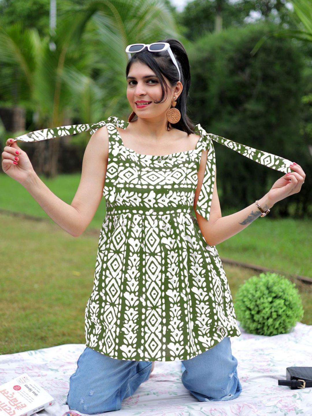 KALINI Ethnic Motifs Printed Square Neck Kurti