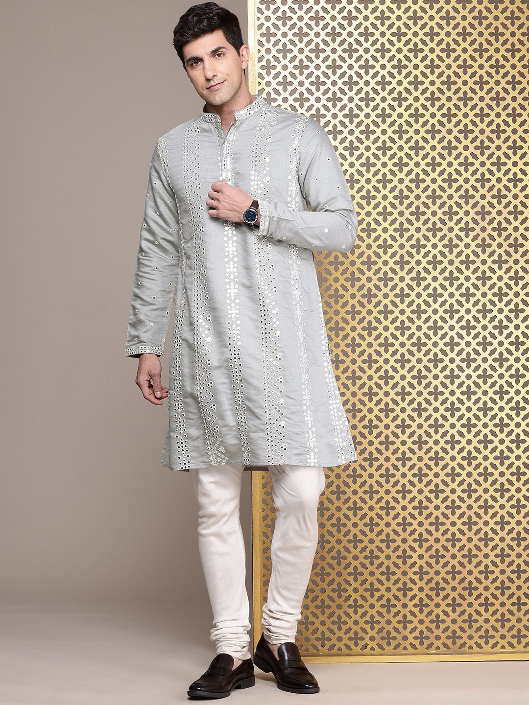 House of Pataudi Geometric Embroidered Mandarin Collar Mirror Work Jashn Kurta