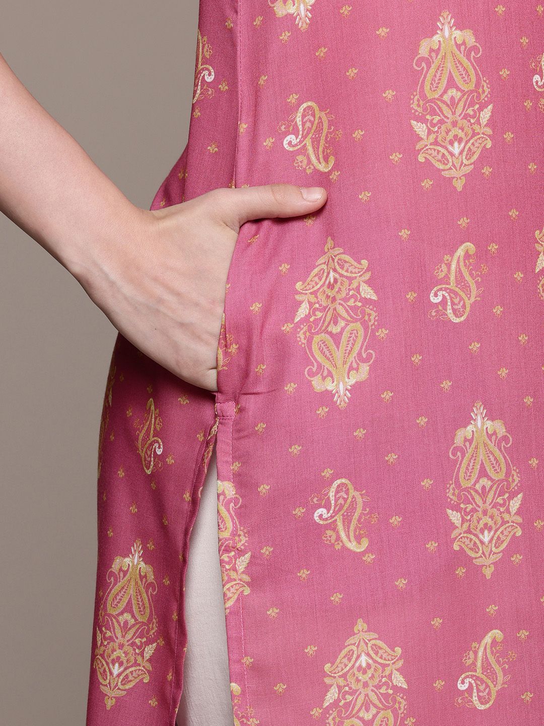 Rumah Motif Etnik Pataudi dicetak Jashn Kurta