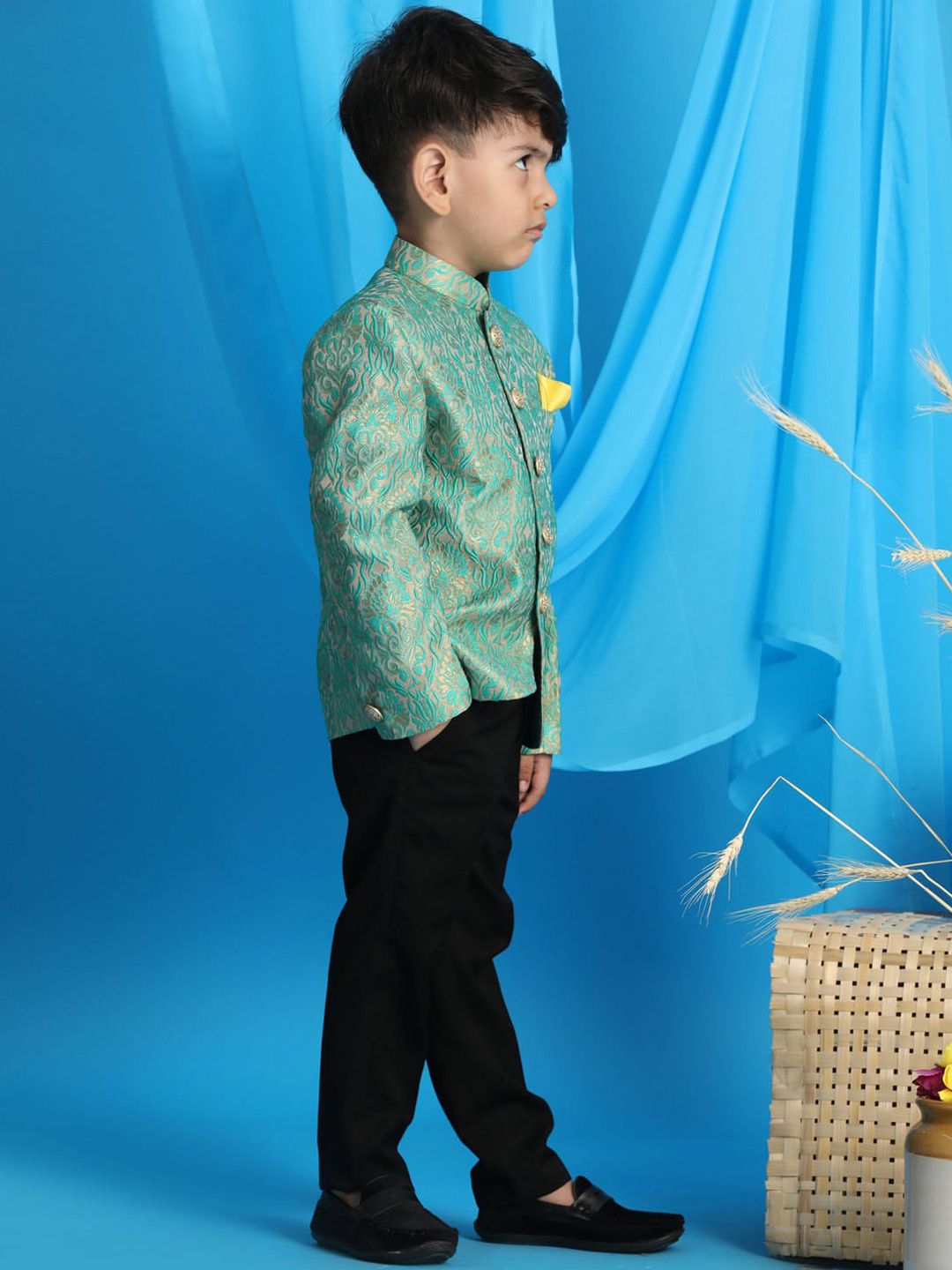 VASTRAMAY Boys Self-Designed Single Breasted Bandhgala Blazer