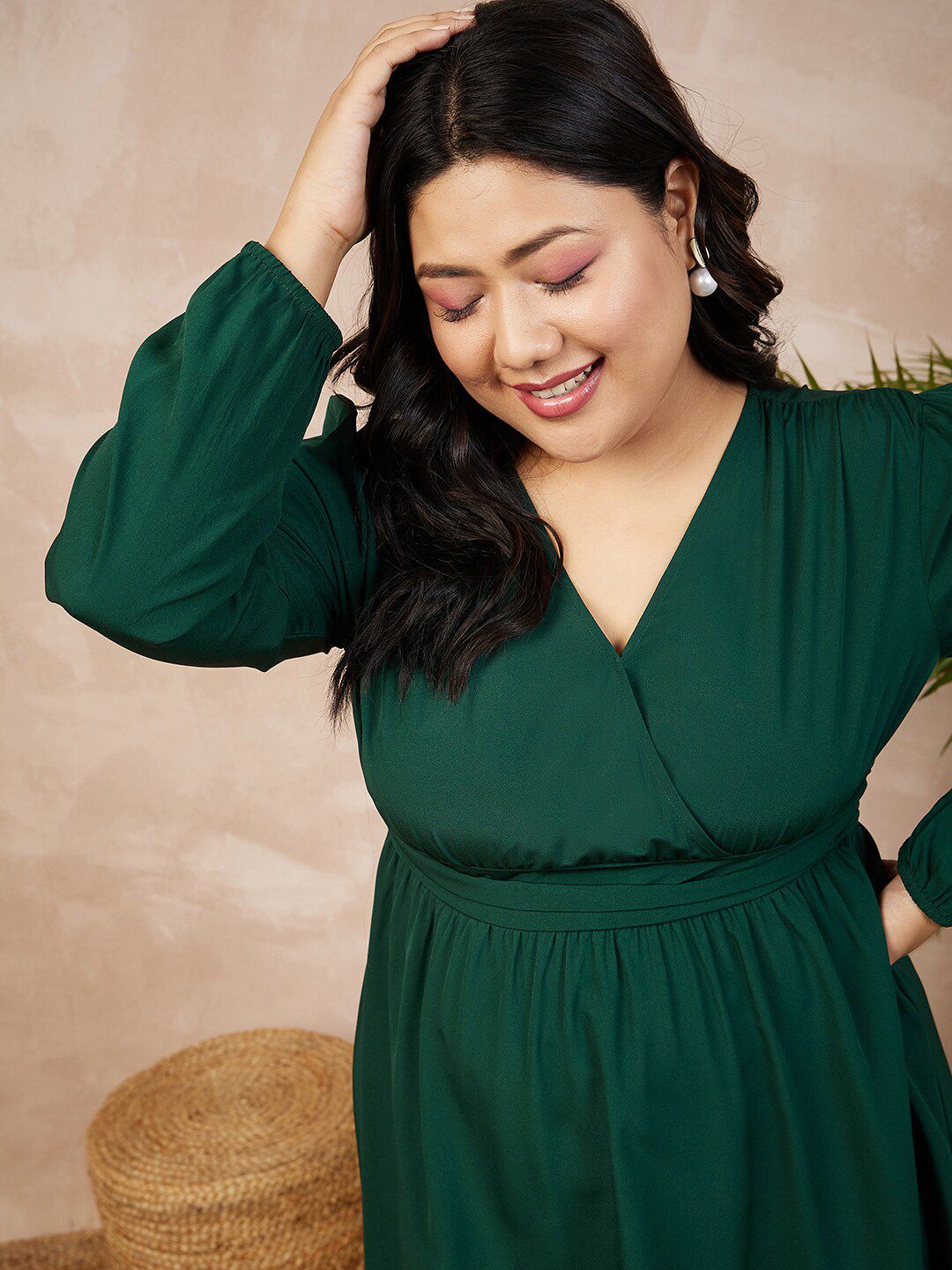 Berrylush Curve Plus Saiz Green Puff Sleeves Smocked Empire Dress