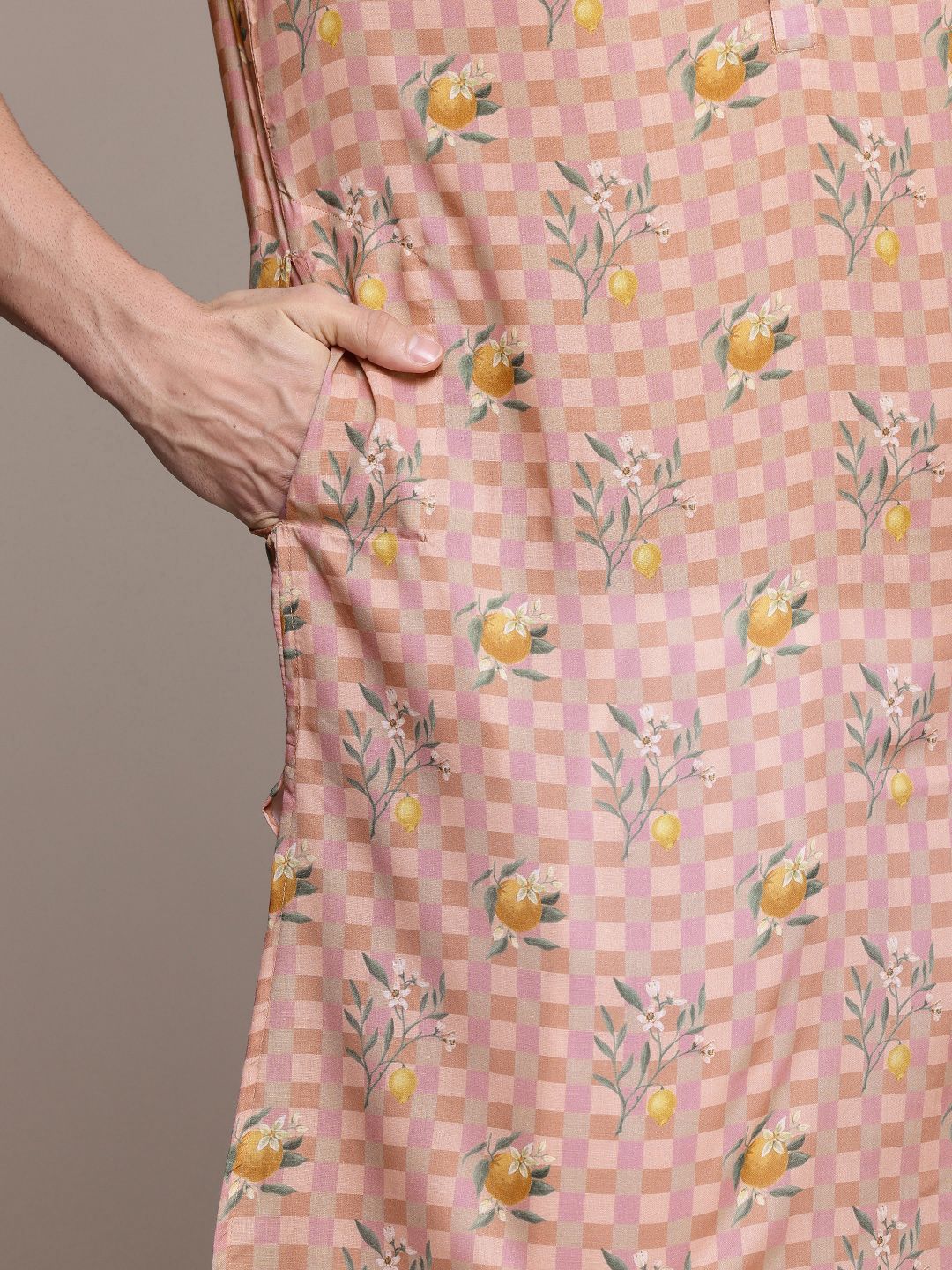 House of Pataudi Checked Jashn Kurta