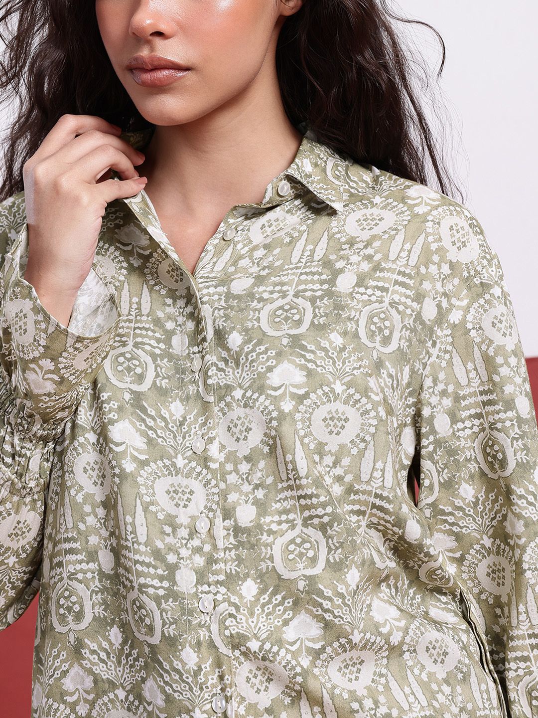 DressBerry Indie Vibes Printed Shirt Style Top