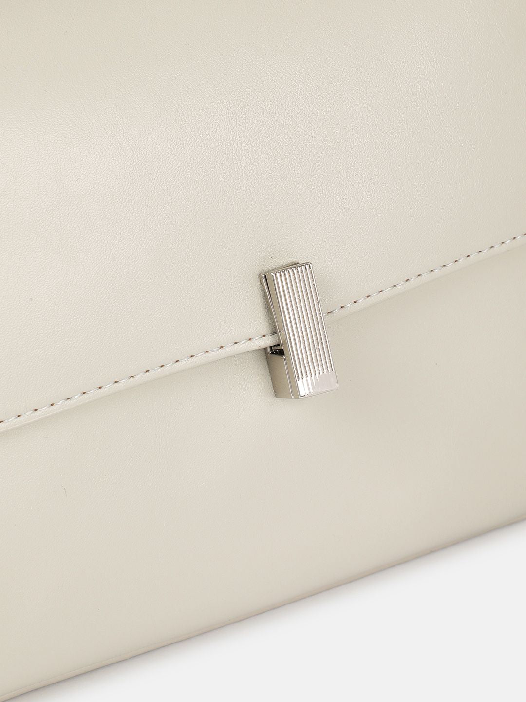 DressBerry Structured Shoulder Bag with Pouch