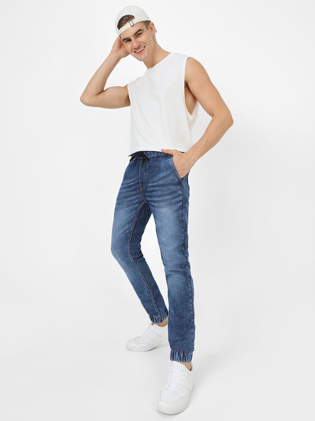 Urbano Fashion Men Blue Slim Fit Mid-Rise Acid Wash Clean Look Stretchable Jogger Jeans