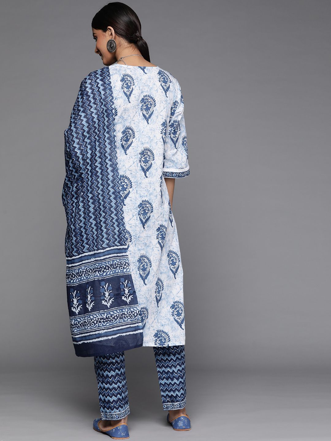 Libas Women White Paisley Motifs Printed Pure Cotton Kurta with Trousers & With Dupatta