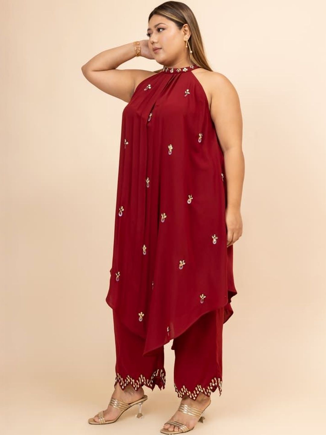 Atasan Leher Halter Bersulam Mamicha & Seluar Co-Ords