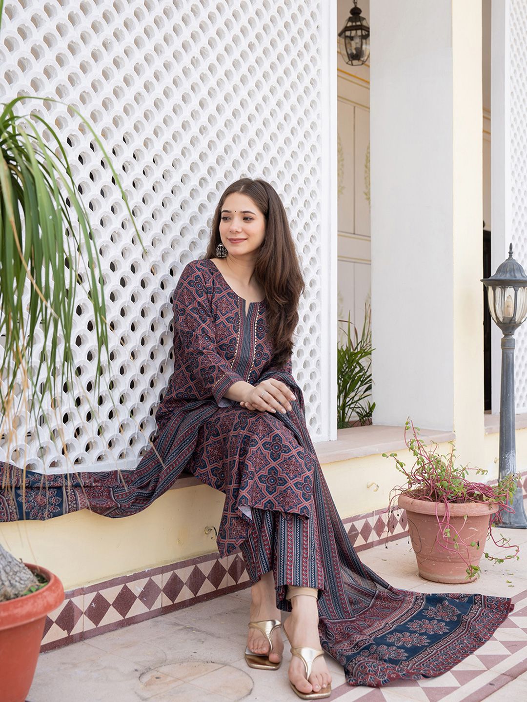 KALINI Ethnic Motifs Printed Regular Gotta Patti Straight Kurta with Trousers & Dupatta