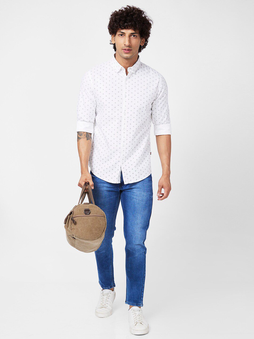 SPYKAR Slim Fit Opaque Conversational Printed Cotton Casual Shirt